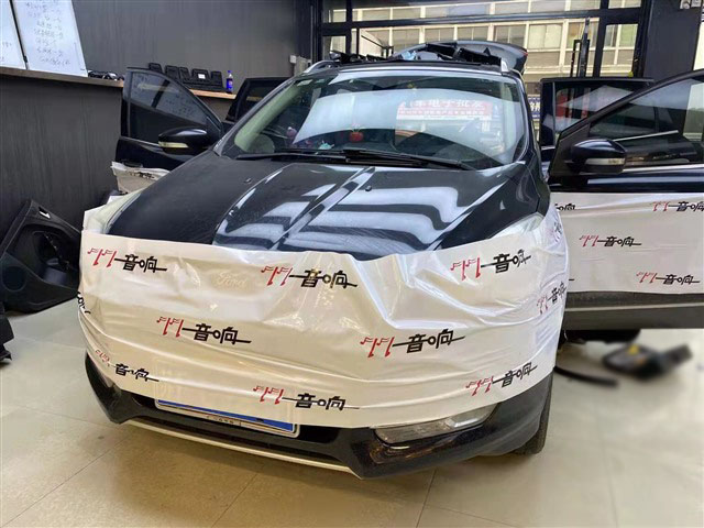 1改装车型——福特翼虎.jpg