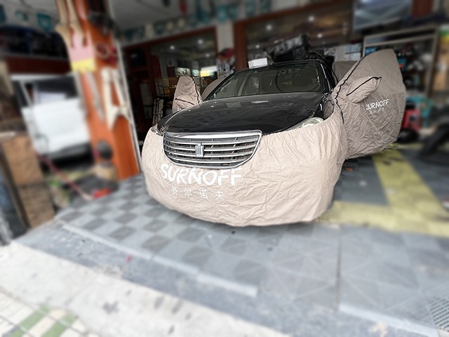 1.改装车型——丰田皇冠.jpg