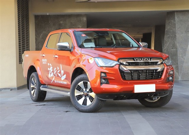 1.改装车型——五十铃皮卡D-max.jpg