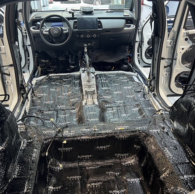 1665301446619544972.jpg 6.底盘隔音.jpg