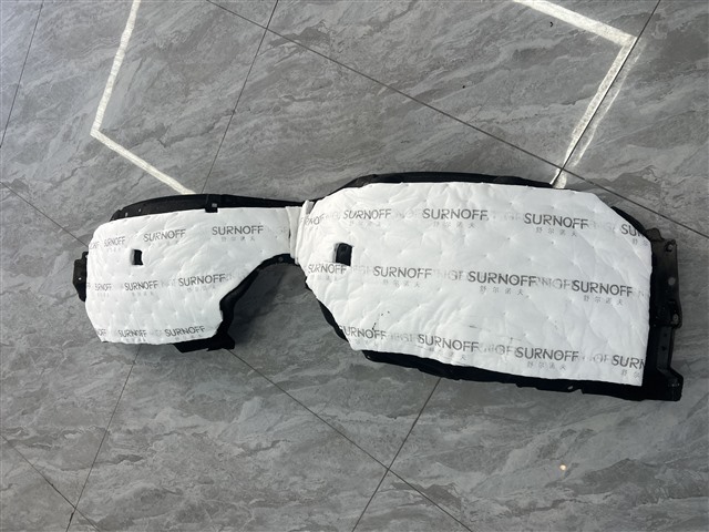 1667039556204966754.jpg 6.叶子板隔音.jpg